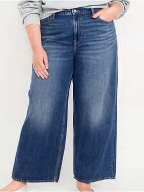Old Navy Wide-Leg Jeans in Classic Blue Wash